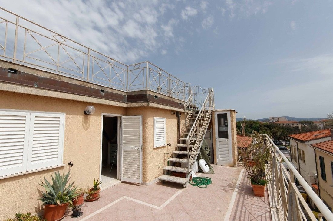 Townhouse in Lungomare, Viareggio, Tuscany 3 - 14472785