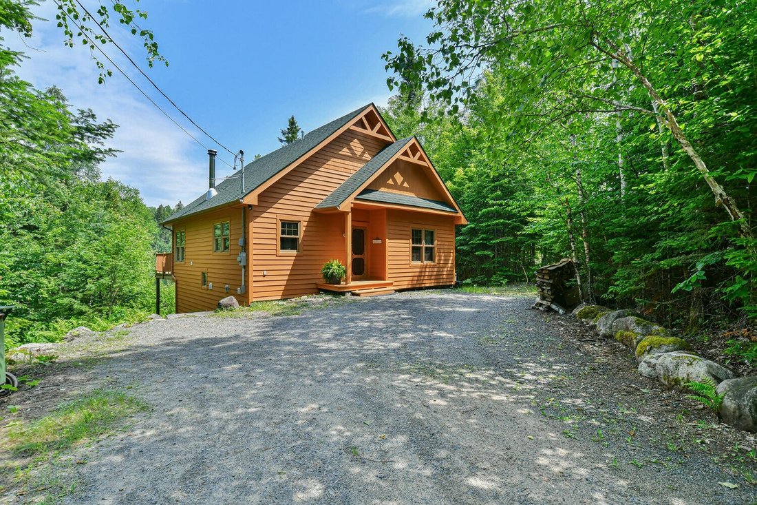 86 Ch. Louise In Lac Supérieur, Quebec, Canada For Sale (14471373)