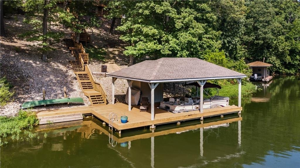 Bienvenue Dans La Vie Lacustre Du Loch Dans Bella Vista, Arkansas, états Unis à Vendre (14472704)