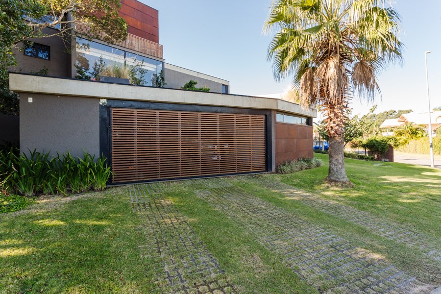 House in Florianópolis, State of Santa Catarina, Brazil 2 - 14470015
