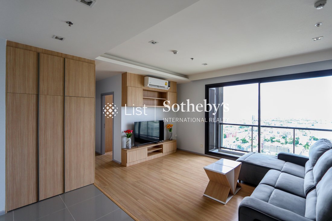 Condo in Chom Phon, Bangkok, Thailand 2 - 14474322
