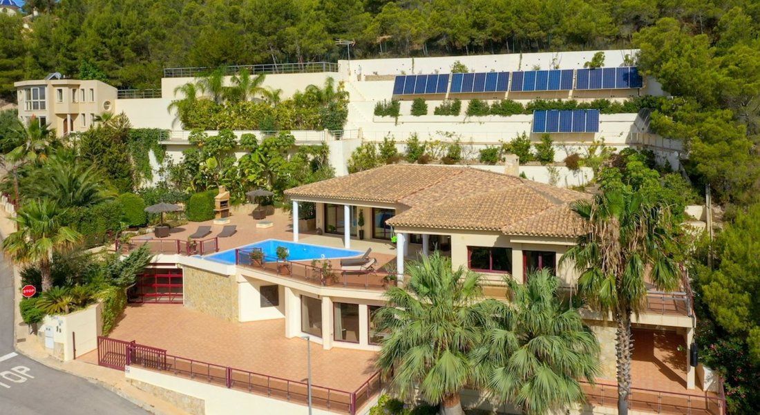 Villa in Altea, Valencian Community, Spain 1 - 12416961