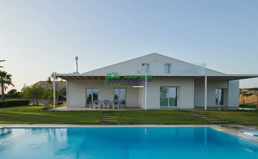 Villa in Marina, Ragusa, Sicily 1