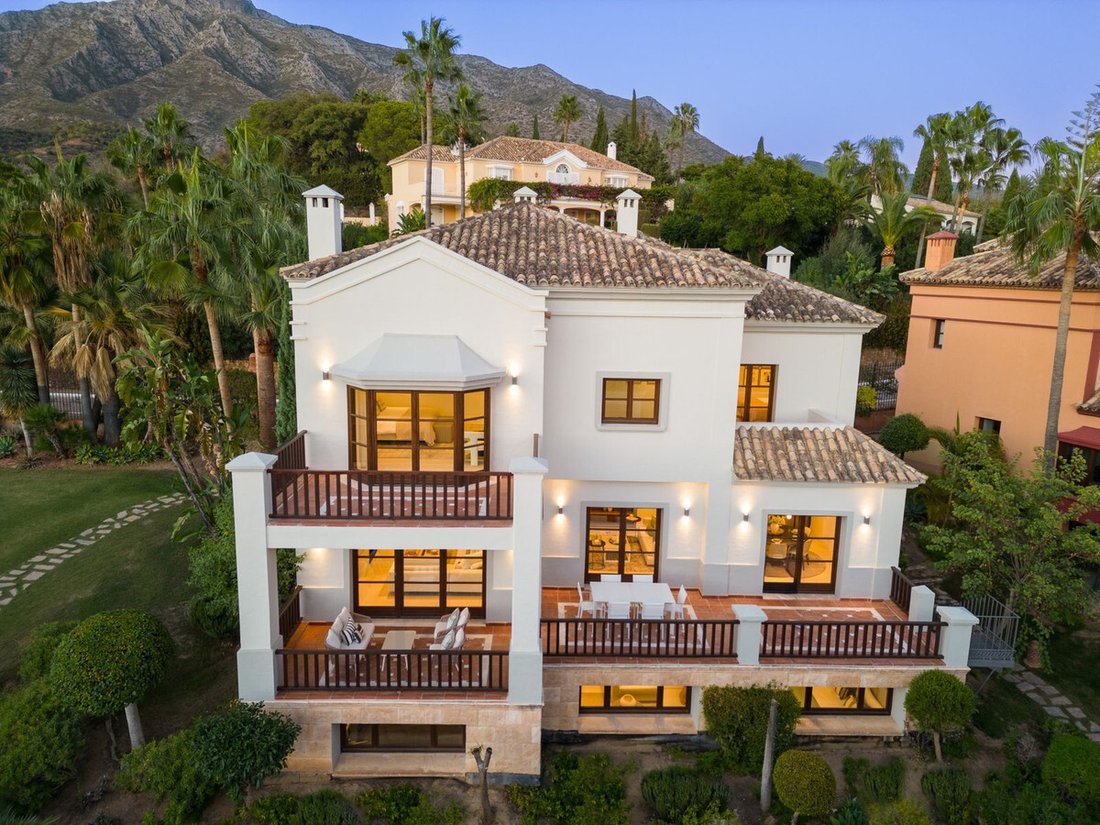 Villa in Estepona, Andalusia, Spain 1 - 14476717