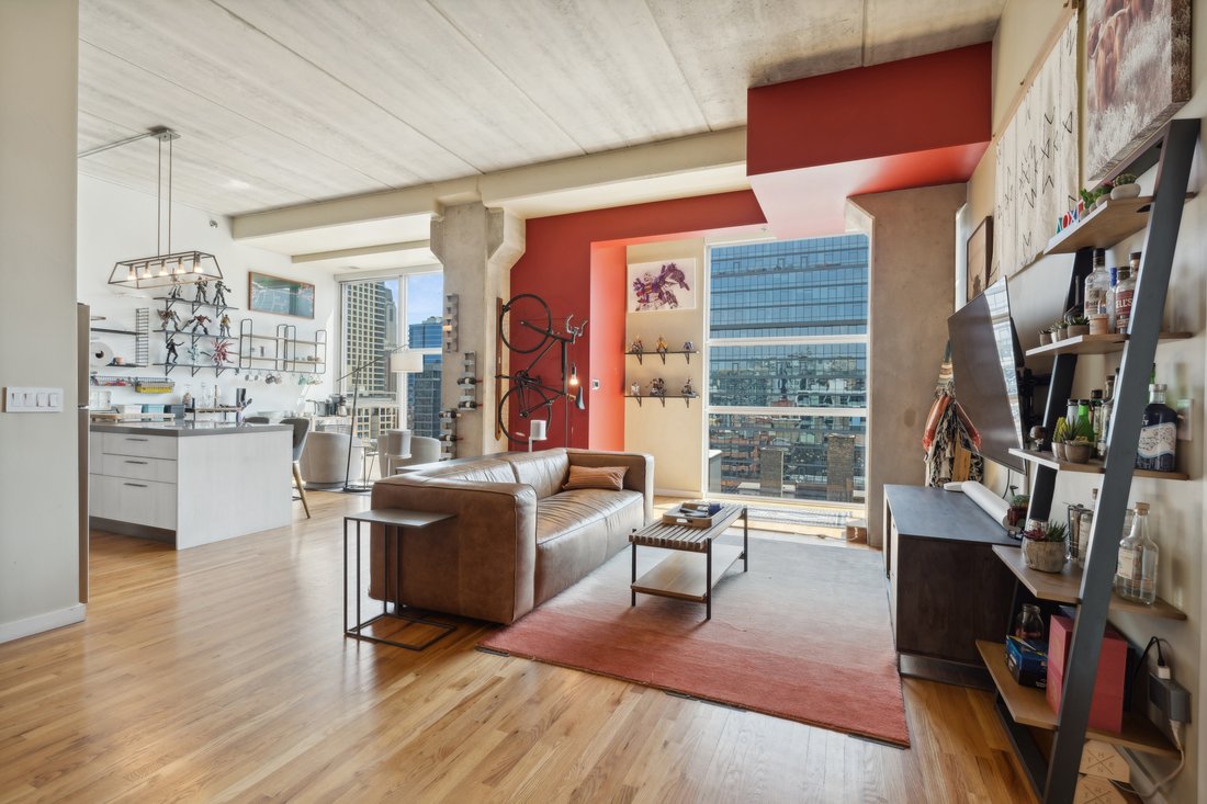 Image showcasing Stunning Penthouse Condominium In Chicago, Illinois, United States For ...