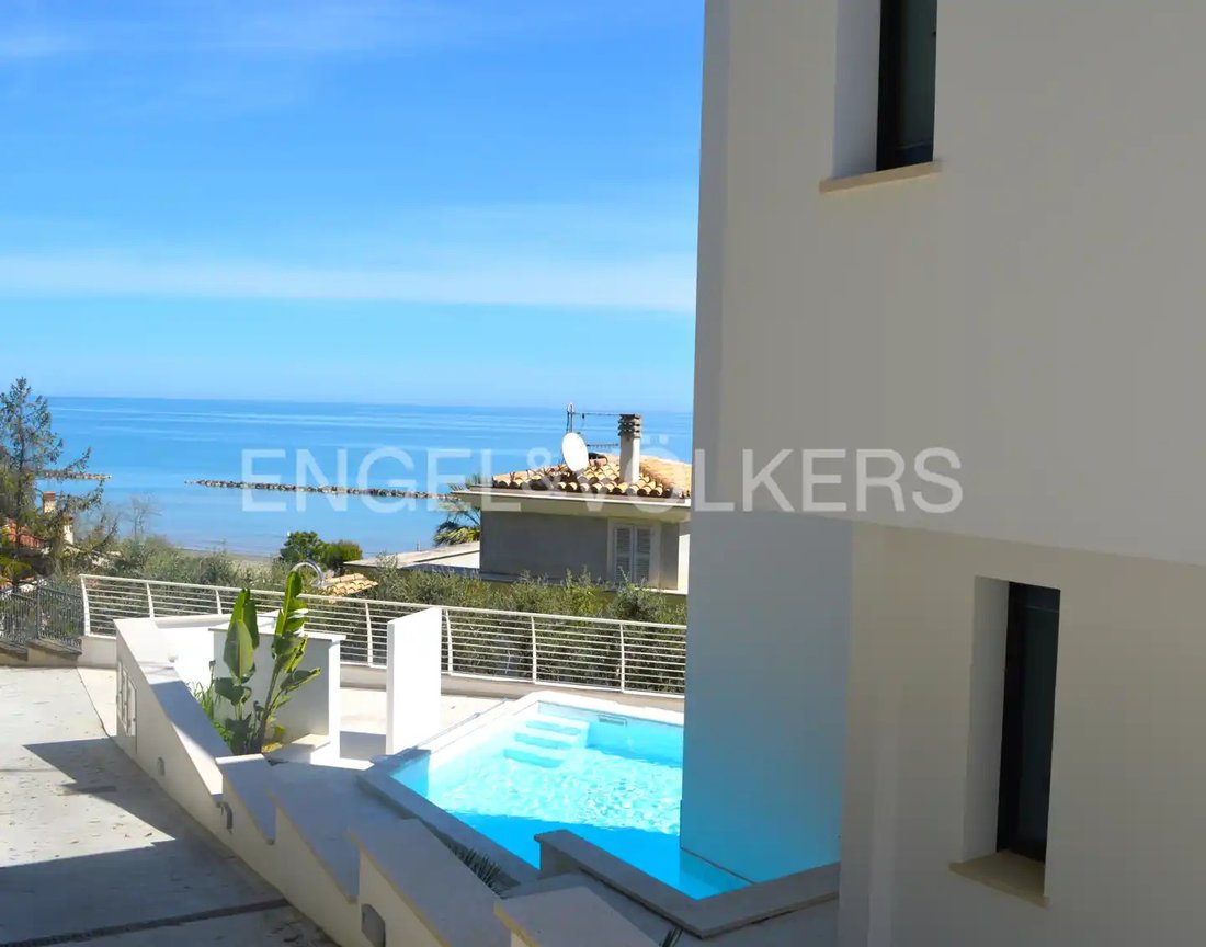 Villa in Cupra Marittima, Marche, Italy 2 - 14478964