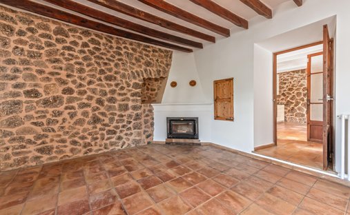 House in Esporles, Balearic Islands, Spain 1