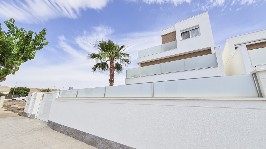 Villa in Pilar de la Horadada, Valencian Community, Spain 4 - 14482027