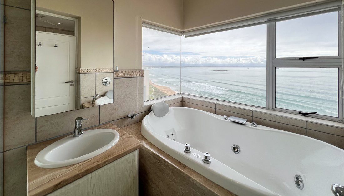 Apartment in Mossel Bay Golf Estate, Western Cape, South Africa 2 - 14484334