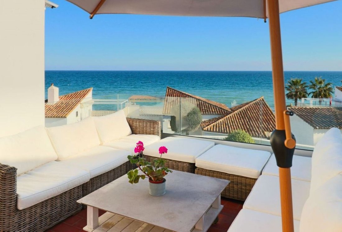 Villa in Estepona, Andalusia, Spain 5 - 14482110