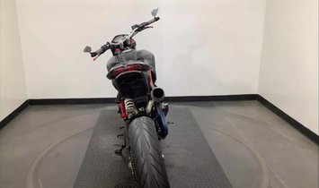 2017 Ducati Hypermotard 939
