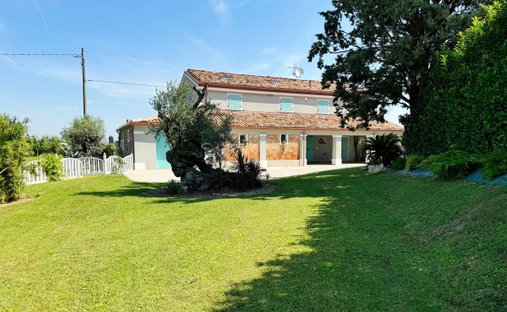 Casa di campagna a Gambettola, Emilia-Romagna, Italia 1