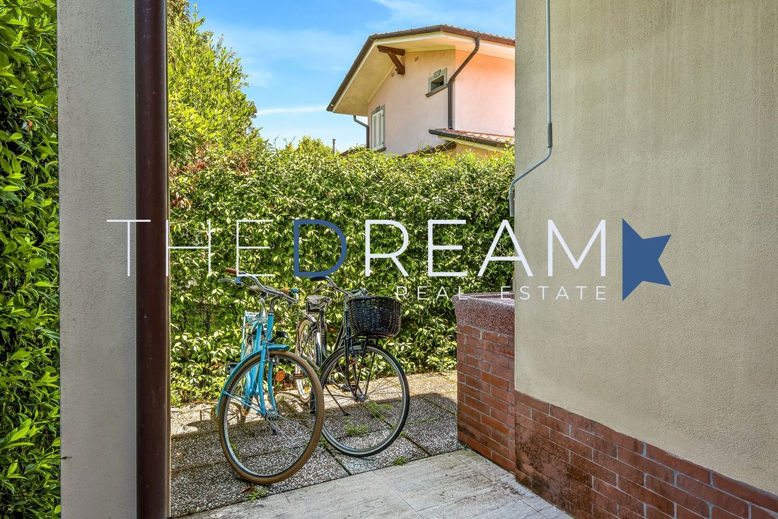 Villa in Center, Forte dei Marmi, Tuscany 5 - 14479333
