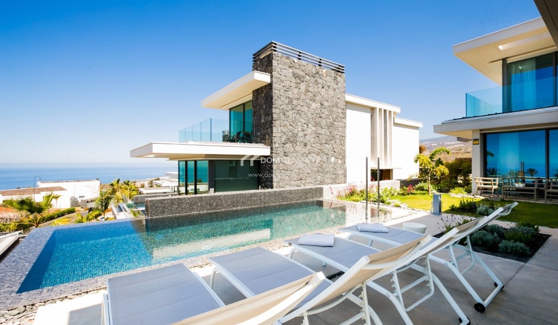 Villa in Guia de Isora, Canary Islands, Spain 1 - 14482091