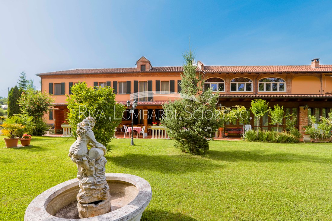 Country House in Revigliasco d'Asti, Piedmont, Italy 1 - 14479230