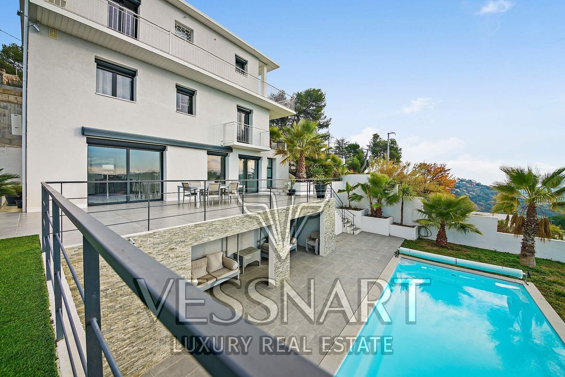Villa in Nice, Provence-Alpes-Côte d'Azur, France 1 - 14491344