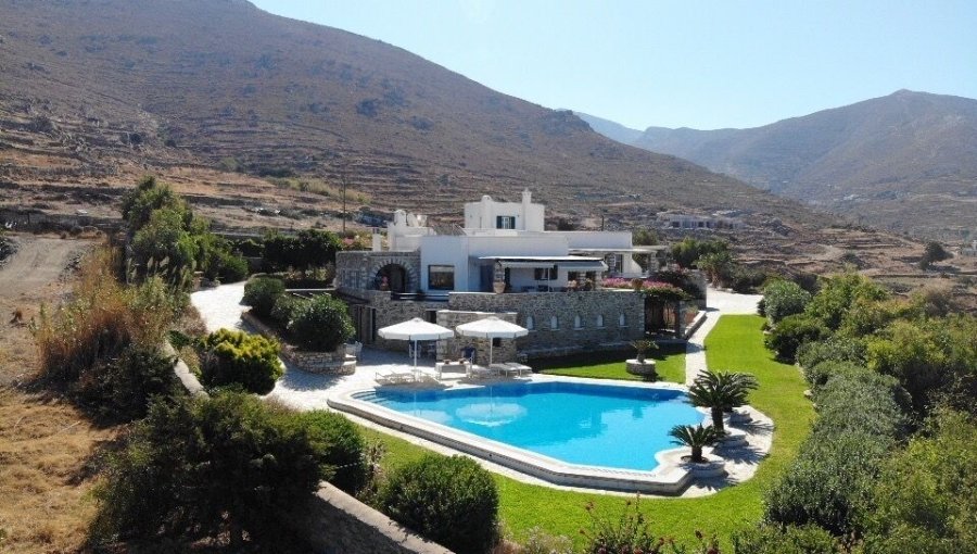 Villa in Paros, Aegean, Greece 2 - 14491030