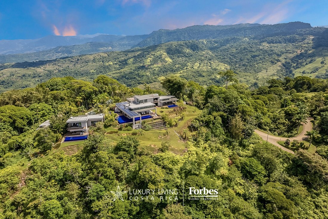 Estate in Dominical Beach, Puntarenas Province, Costa Rica 2 - 10586935