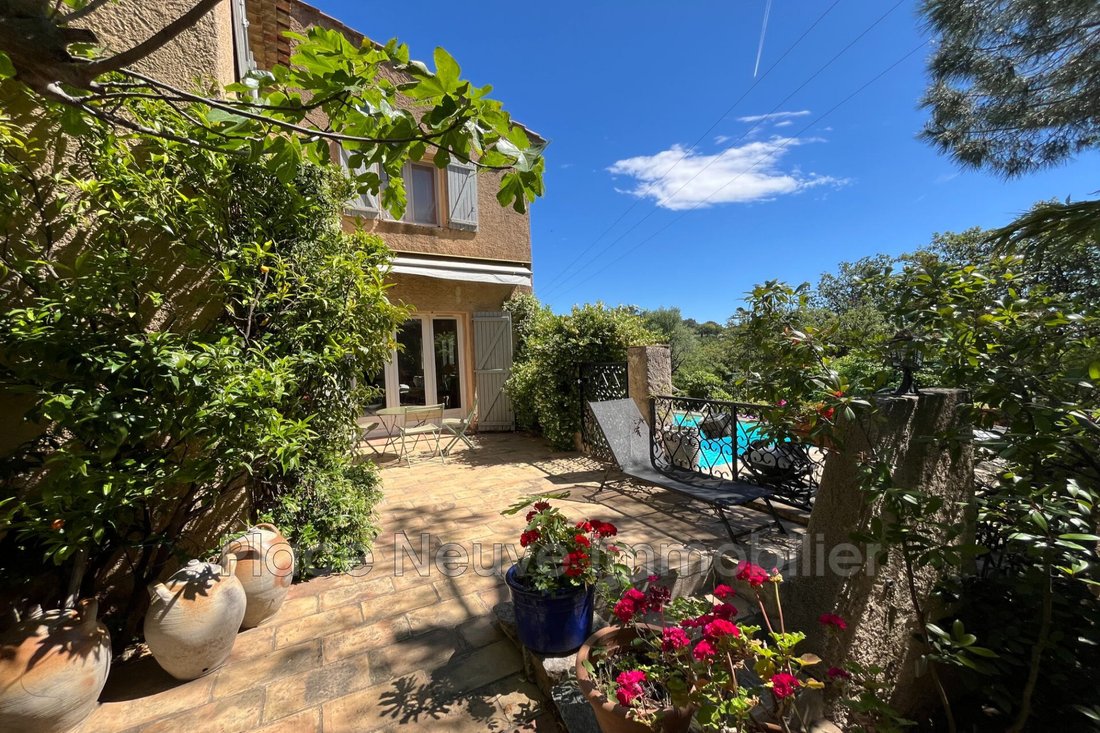Villa in La Garde-Freinet, Provence-Alpes-Côte d'Azur, France 4 - 14489696