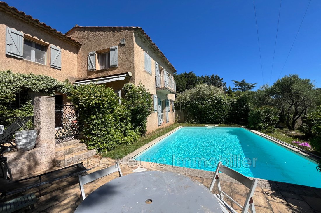 Villa in La Garde-Freinet, Provence-Alpes-Côte d'Azur, France 3 - 14489696