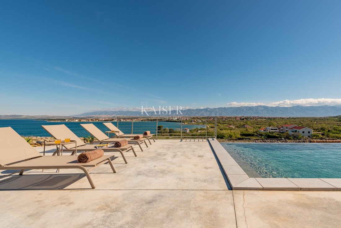 Villa in Zadar County, Croatia 3 - 14490080