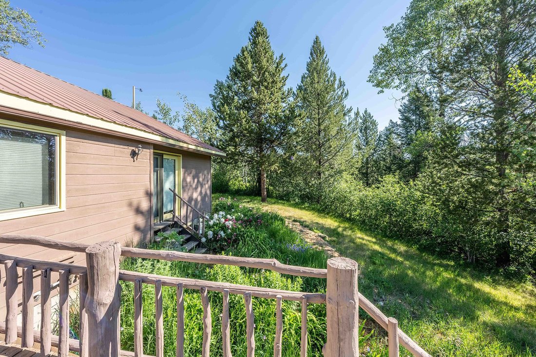 House in Jackson, Wyoming, United States 2 - 14489177
