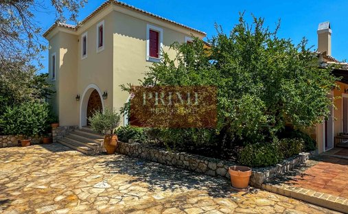 Maison à Koinotita Kranidiou, Kranidi, Grèce 1