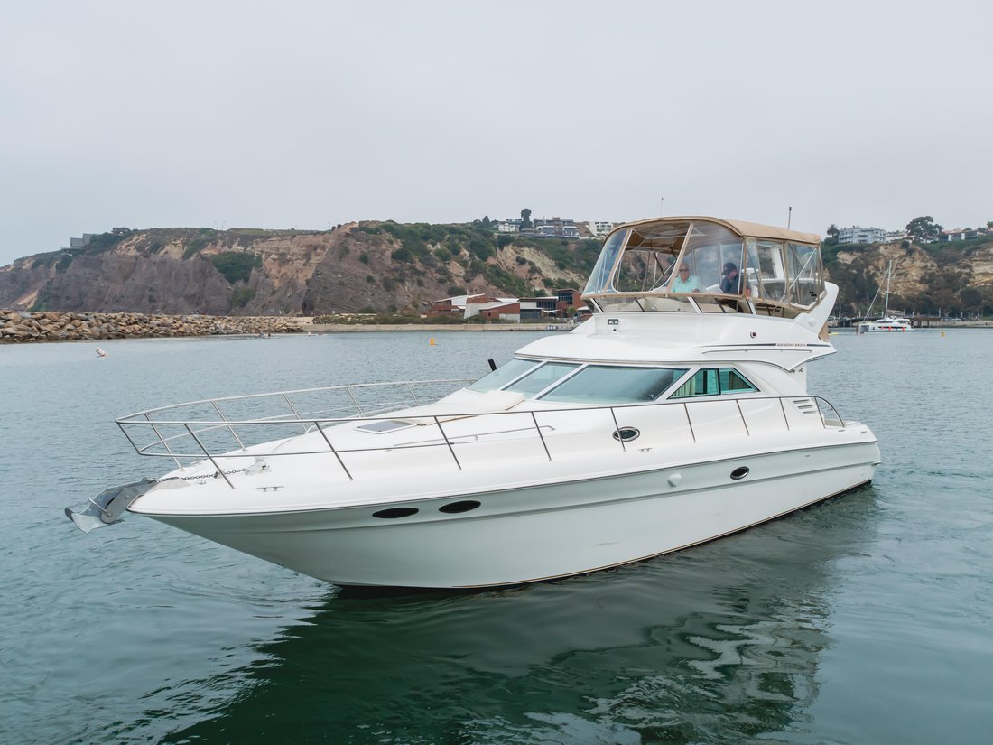 Flybridge in United States 4 - 14493289