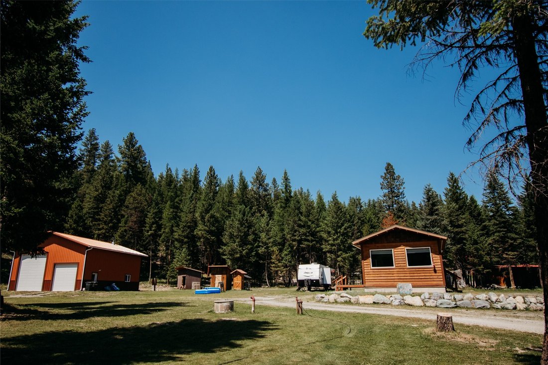 Rural Mountain Living Close To Town! In Kila, Montana, United States