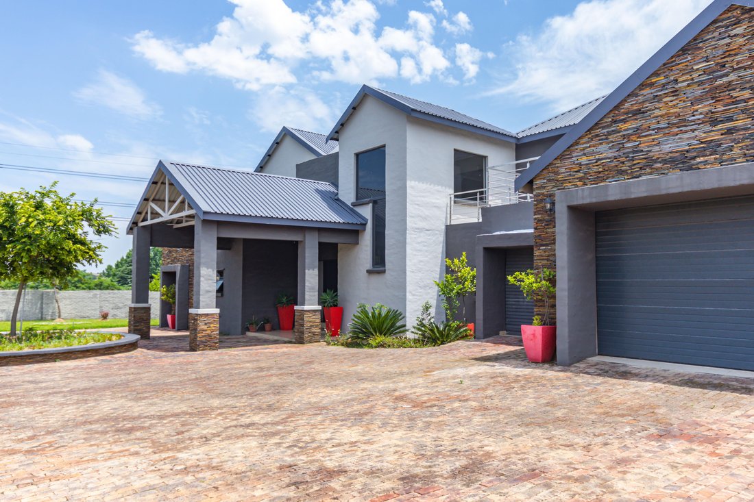 House in Munyaka Waterfall City, Gauteng, South Africa 3 - 14494061