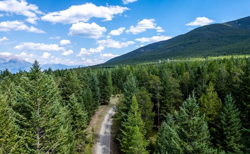 Land in Cranbrook, British Columbia, Canada 1