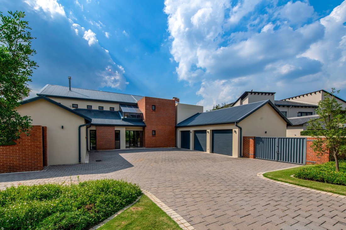 House in Waterfall Country Village, Gauteng, South Africa 3 - 14494329