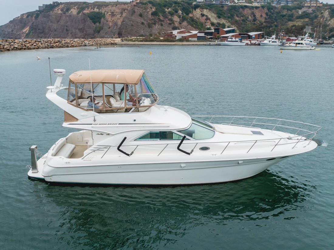 Flybridge in United States 3 - 14493289