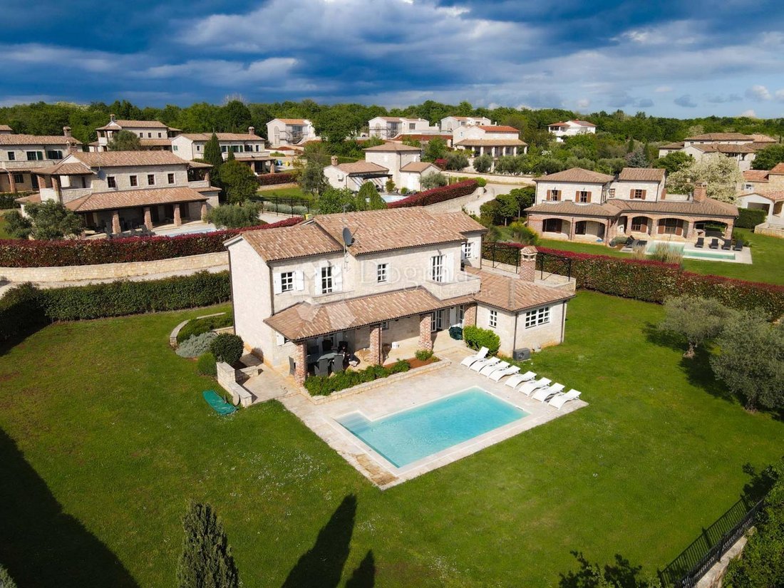 House in Heraki, Istria County, Croatia 1 - 14494090