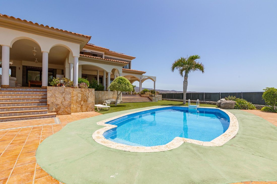 Villa in San Bartolome de Tirajana, Canary Islands, Spain 4 - 14492066
