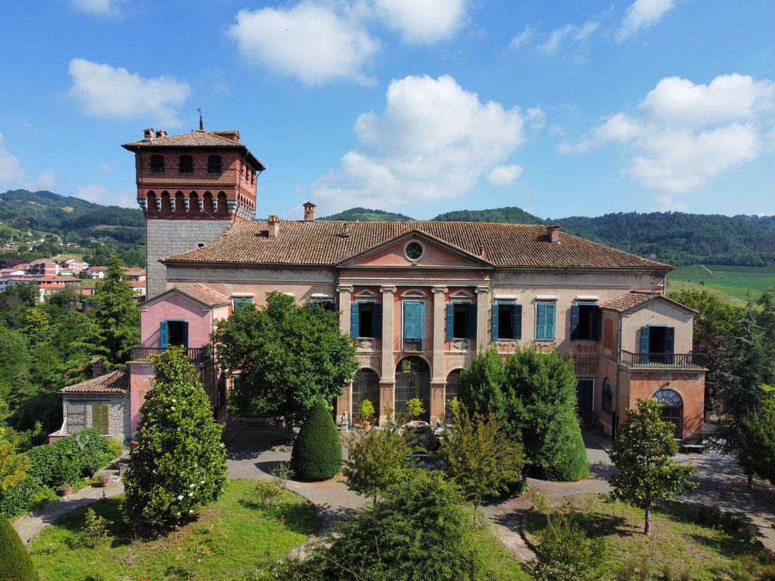 Bubbio’s Timeless Crown: A Langhe Castle Where History Whispers