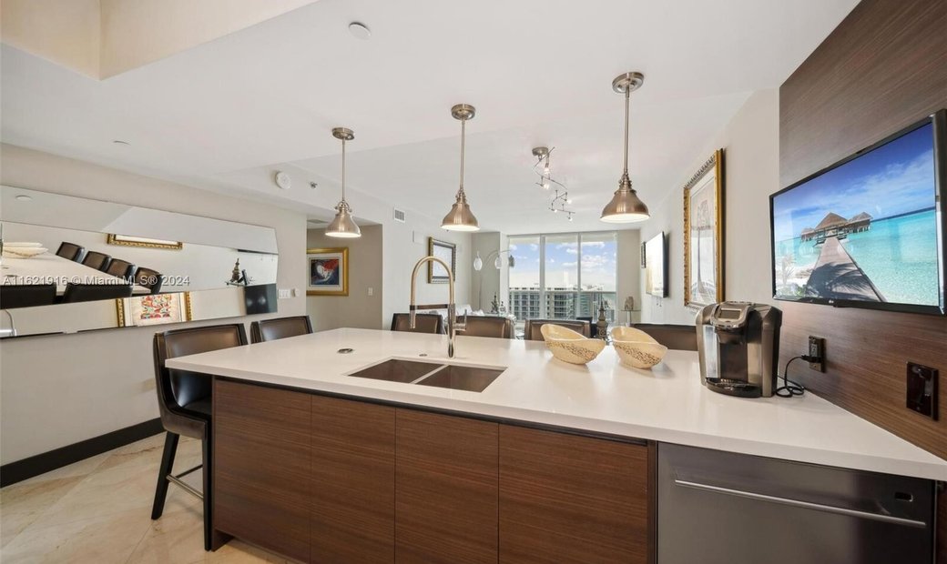 Picture Idea: European Style Penthouse With Ocean In Hallandale Beach Florida