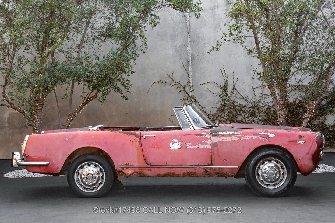 Alfa Romeo 2600 Spider in Los Angeles, CA 4 - 14500328