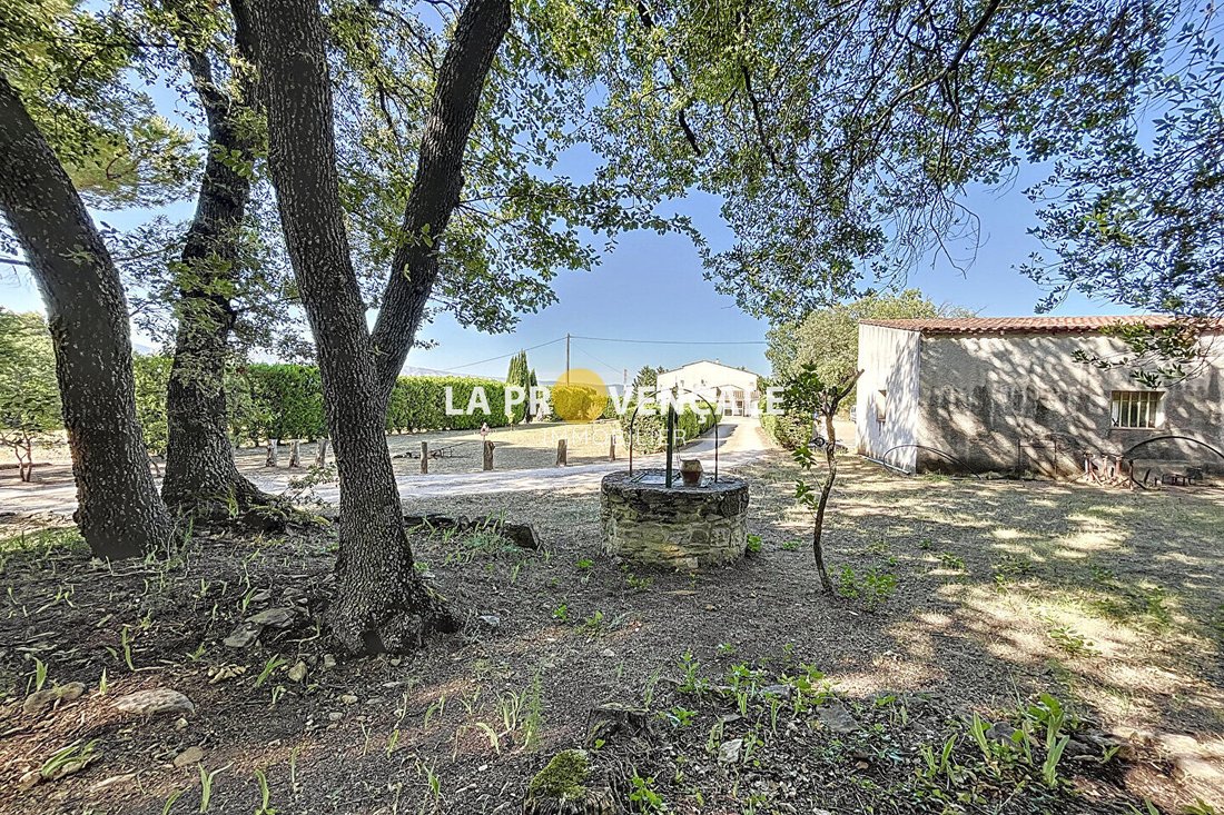 Villa in Trets, Provence-Alpes-Côte d'Azur, France 4 - 14498337