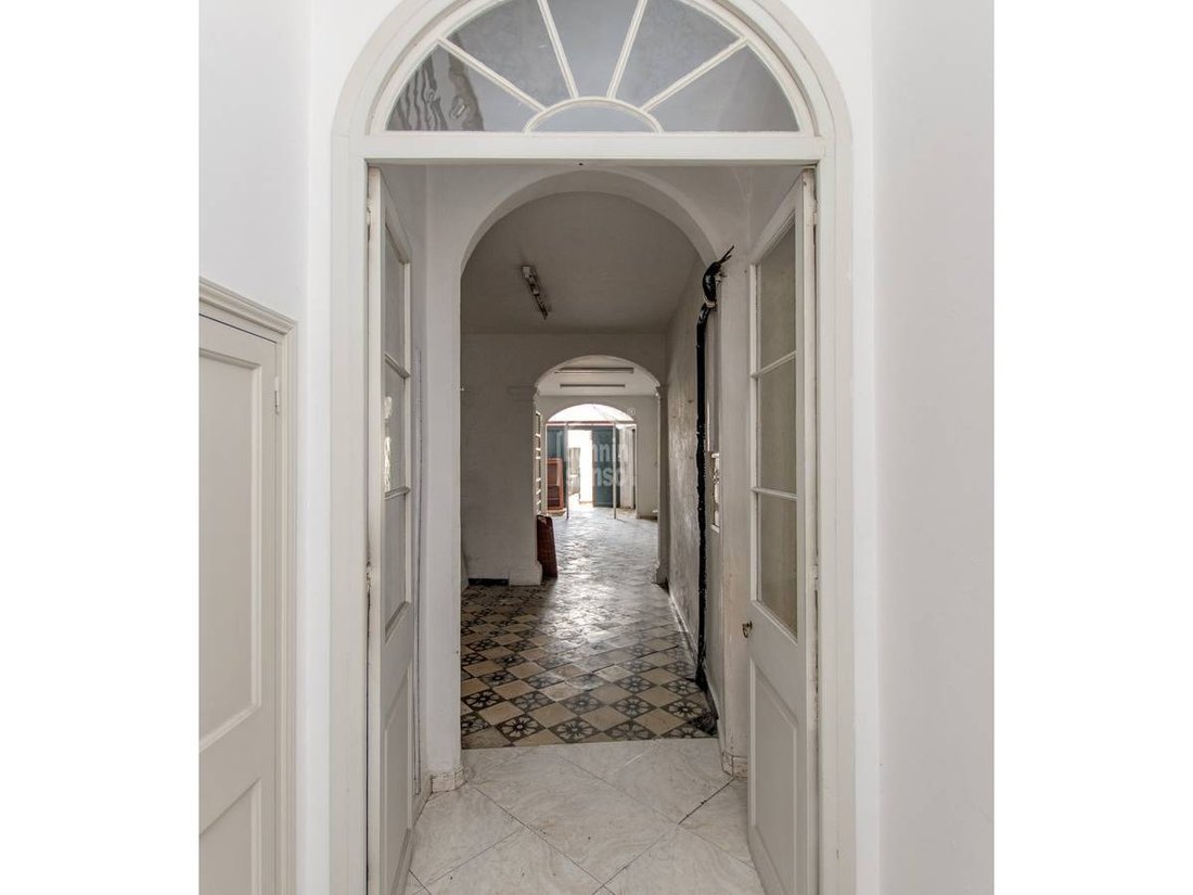 Townhouse in Maó / Mahón, Balearic Islands, Spain 3 - 14499516