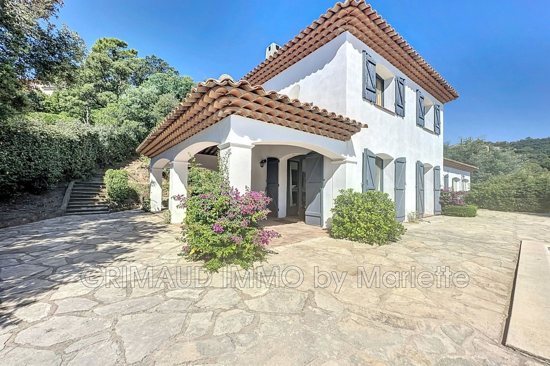 Villa in Les Issambres, Roquebrune-sur-Argens, France 1 - 14498338