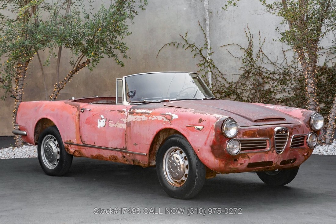 Alfa Romeo 2600 Spider in Los Angeles, CA 1 - 14500328