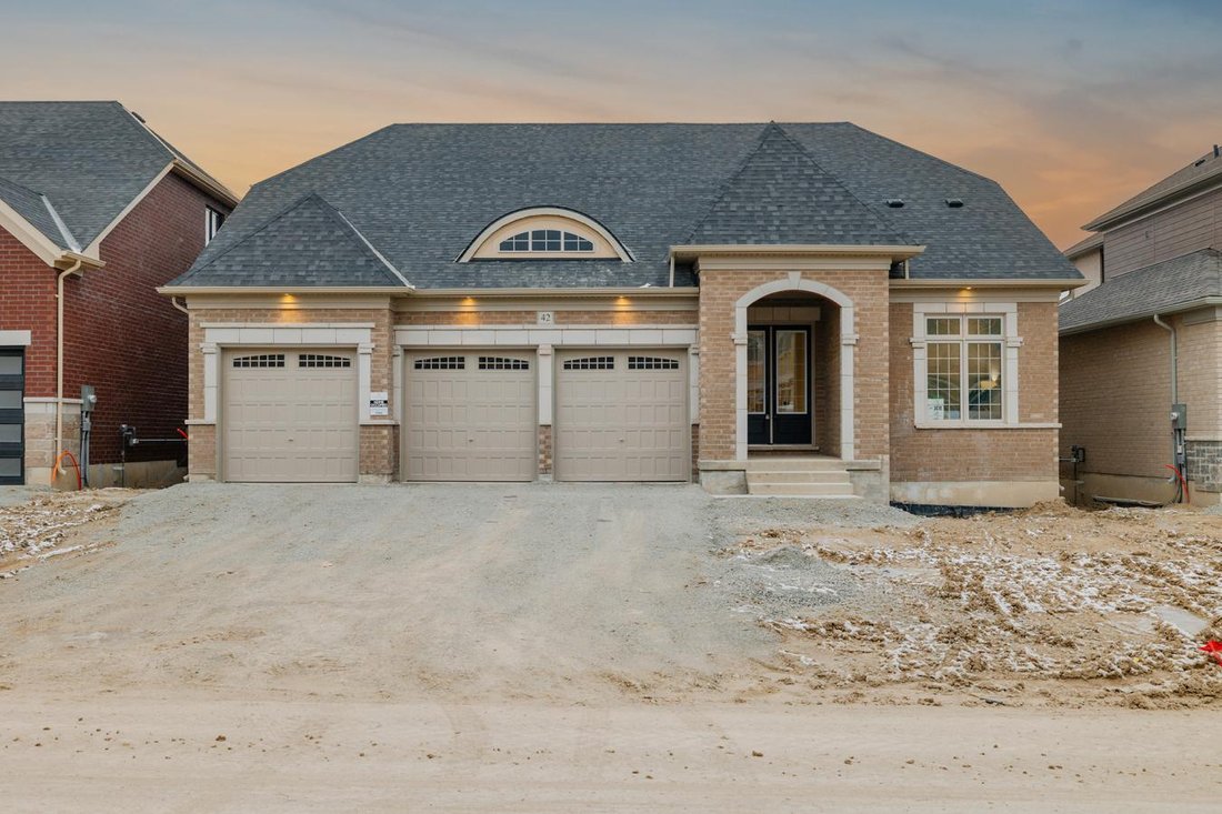 House in Colgan, Ontario, Canada 1 - 14499631