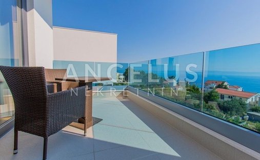House in Veliko Brdo, Split-Dalmatia County, Croatia 1