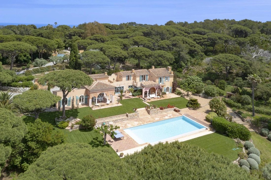 House in Saint-Tropez, Provence-Alpes-Côte d'Azur, France 2 - 14497813