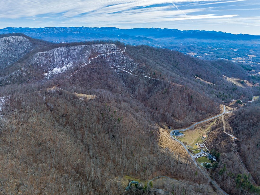 Land in Marshall, North Carolina, United States 5 - 13765130