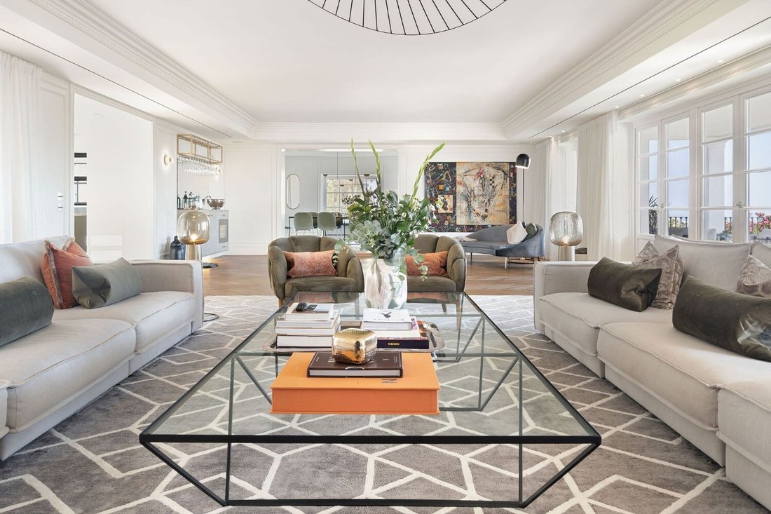 Villa in Sierra Blanca, Marbella, Spain 4 - 14498418