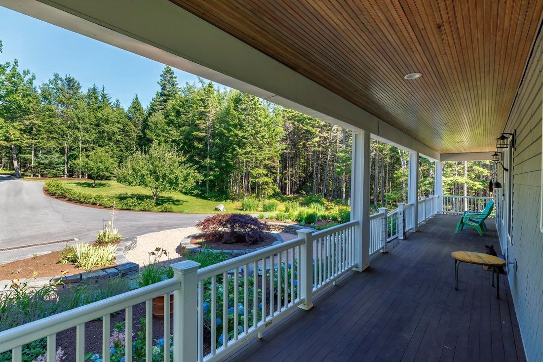 Island View In Winter Harbor, Maine, United States For Sale (14501109)