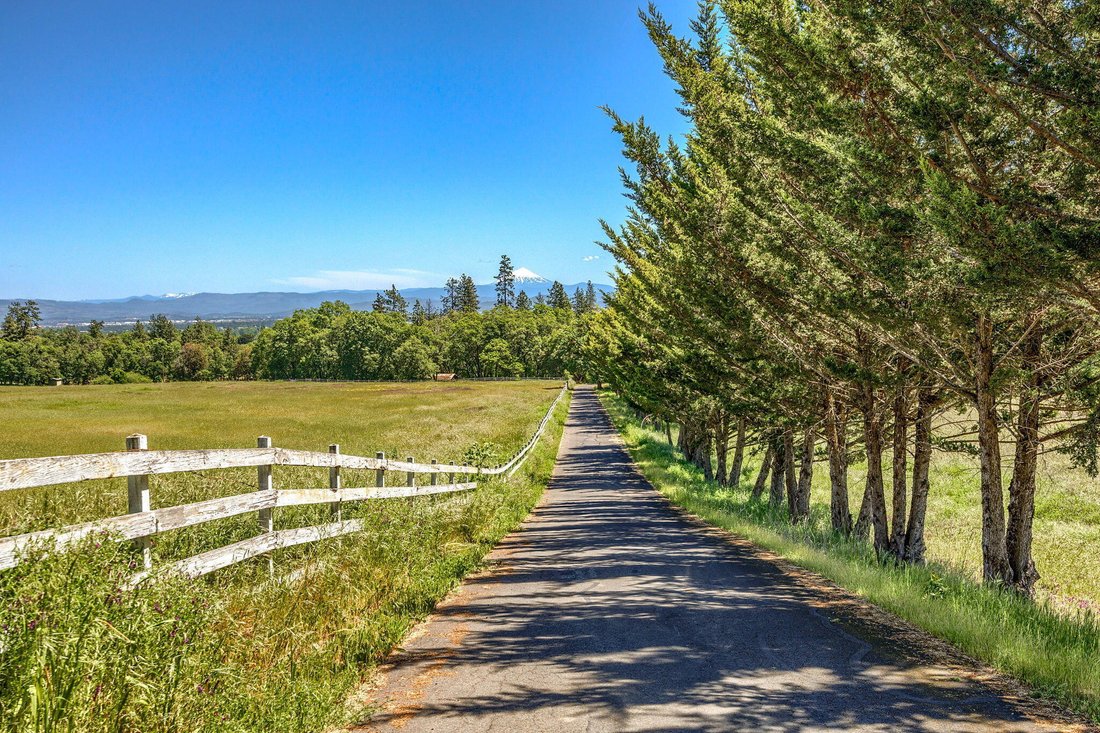House in Medford, Oregon, United States 4 - 14316124