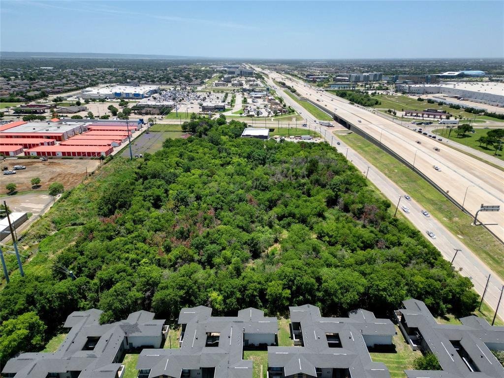 Land in Grand Prairie, Texas, United States 1 - 14497823